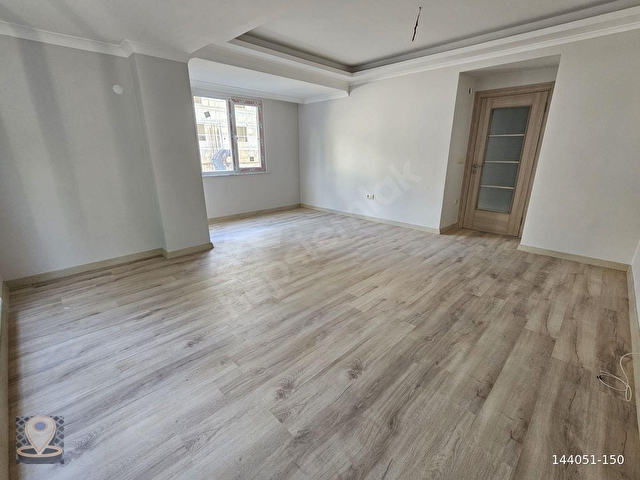 DURUDA MERKEZİ KONUMLU KAPALI OTOPARKLI 2+1 BALKONLU DAİRE - Görsel 4