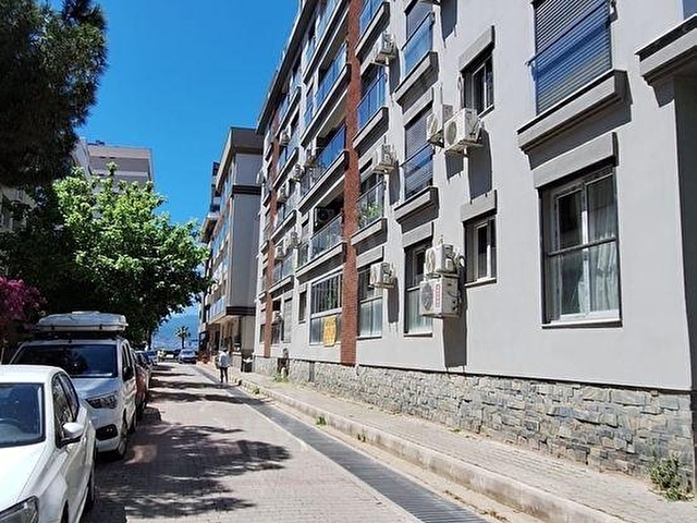 BOSTANLI YILLAR SOKAK GİRİŞİNDE 3+1 SIFIR OTOPARKLI ASANSÖRLÜ - Görsel 2