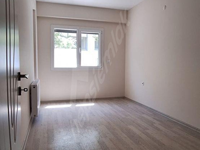 BOSTANLI YILLAR SOKAK GİRİŞİNDE 3+1 SIFIR OTOPARKLI ASANSÖRLÜ - Görsel 29