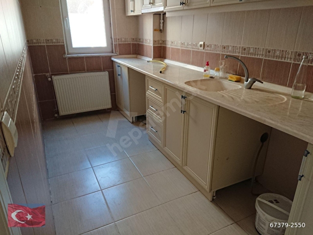 Kocamustafapaşa Yeni Bina Merkezi Konum Çiftcephe 1.Kat 2+1 70mk - Görsel 3