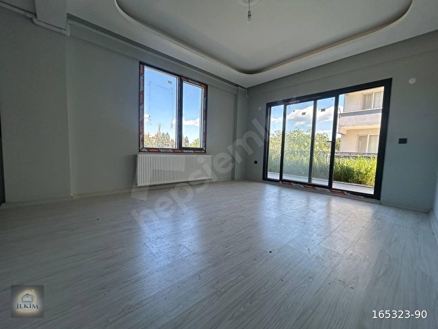 BURHANİYE BAHÇELİEVLERDE GENİŞ BAHÇELİ 1+1 SATILIK DAİRE - Görsel 4