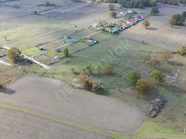 BİNKILIÇ DIRGAZ YOLU ÜZERİ YERLEŞİM ALANINDA 4.992 m2. ARAZİ
