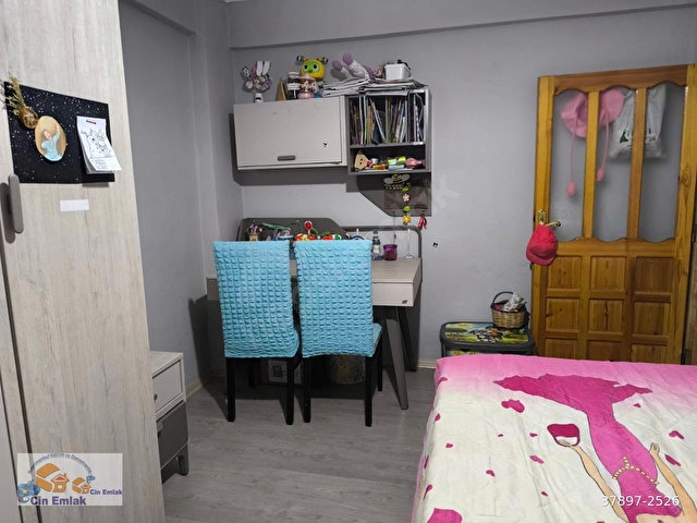 SALİHLİ CİN EMLAKTAN YÖRÜKMAHALLESİNDE 3 NCÜ KAT 3+1 DOGALGAZLI ASANSÖRLÜ SATILIK DAİRE - Görsel 12
