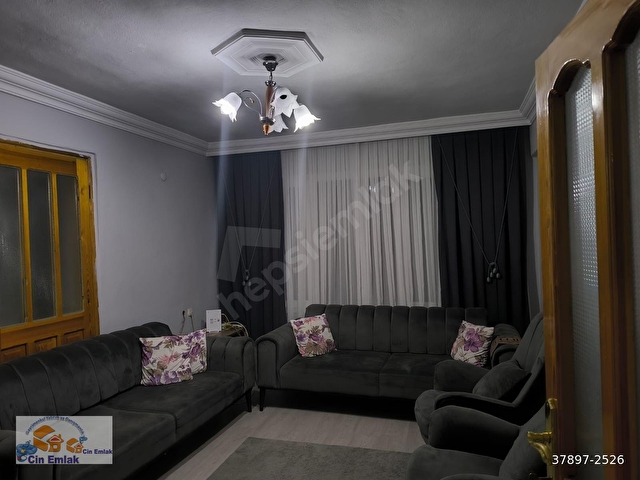 SALİHLİ CİN EMLAKTAN YÖRÜKMAHALLESİNDE 3 NCÜ KAT 3+1 DOGALGAZLI ASANSÖRLÜ SATILIK DAİRE - Görsel 3