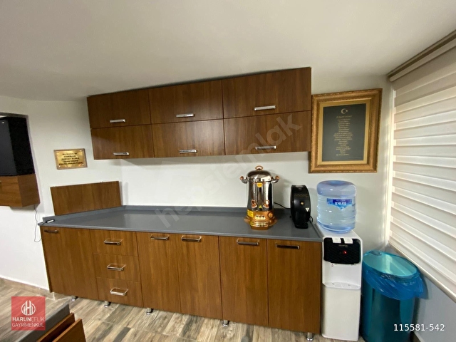 KADIKÖY MERKEZ BULVAR ÇARŞISINDA 35 m2 BAKIMLI KİRALIK OFİS!!! - Görsel 16