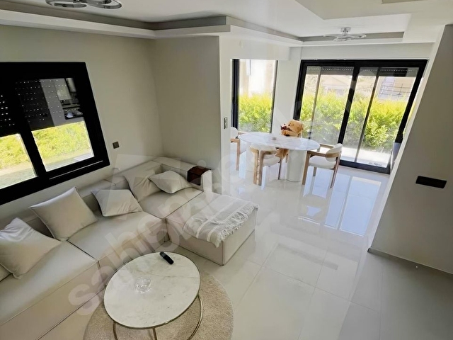 GÜNEŞ EMLAKTAN ÇİFTLİKKÖYDE SATILIK 4+1 TRİPLEX VİLLA - Görsel 23