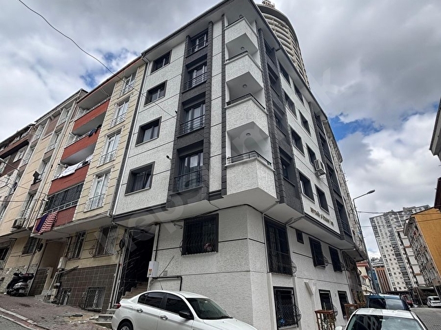 SIFIR METROBÜSE YAKIN SATILIK KÖŞE BAŞI 3+1 ASANSÖRLÜ DAİRE - Görsel 2