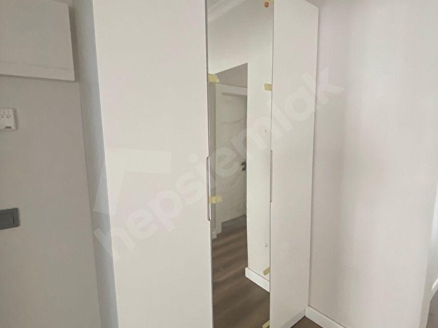 3+1 115 m2 EBEVEYN BANYOLU TERTEMİZ DAİRE METROYA 100 m MESAFEDE - Görsel 7
