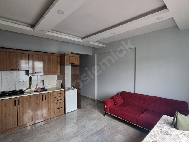 Belediye Arkasında Eşyalı Kiralık 1+1 Daire - Görsel 2