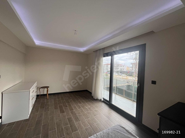 SIĞACIKIN KALBİNDE MÜSTAKİL HAVUZLU 4+1 TRİPLEKS LÜKS VİLLA - Görsel 16