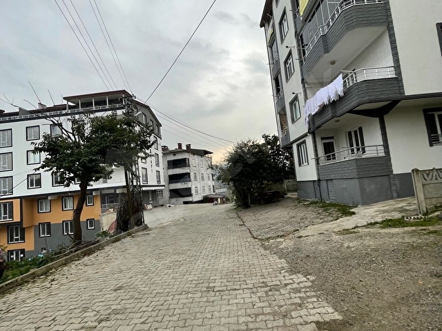 TUĞBA EMLAKTAN YUNUS EMRE MAHALLESİ’NDE SATILIK ARSA - Görsel 2