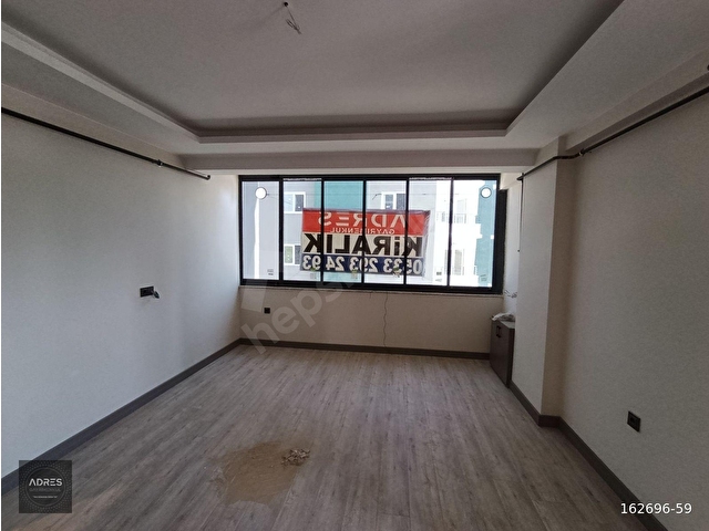 MEZİTLİ DE HAVUZLU DOĞALGAZLI JENERATÖRLÜ CİFT BANYOLU GİYİNME ODALI 2+1 KİRALIK - Görsel 2