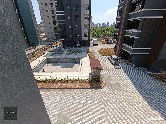 MEZİTLİ DE HAVUZLU DOĞALGAZLI JENERATÖRLÜ CİFT BANYOLU GİYİNME ODALI 2+1 KİRALIK - Görsel 19