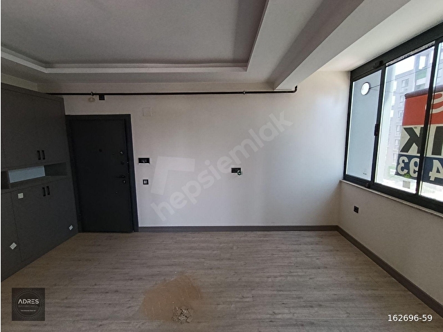 MEZİTLİ DE HAVUZLU DOĞALGAZLI JENERATÖRLÜ CİFT BANYOLU GİYİNME ODALI 2+1 KİRALIK - Görsel 25