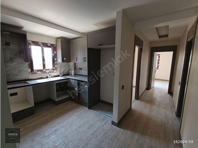 MEZİTLİ DE HAVUZLU DOĞALGAZLI JENERATÖRLÜ CİFT BANYOLU GİYİNME ODALI 2+1 KİRALIK - Görsel 26
