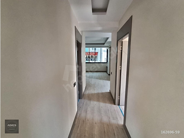 MEZİTLİ DE HAVUZLU DOĞALGAZLI JENERATÖRLÜ CİFT BANYOLU GİYİNME ODALI 2+1 KİRALIK - Görsel 12