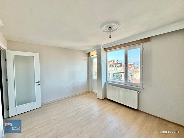 İzmit Çarşı Merkez İnönü Caddesinde Kiralık Çok Geniş 2+1 Daire - Görsel 6