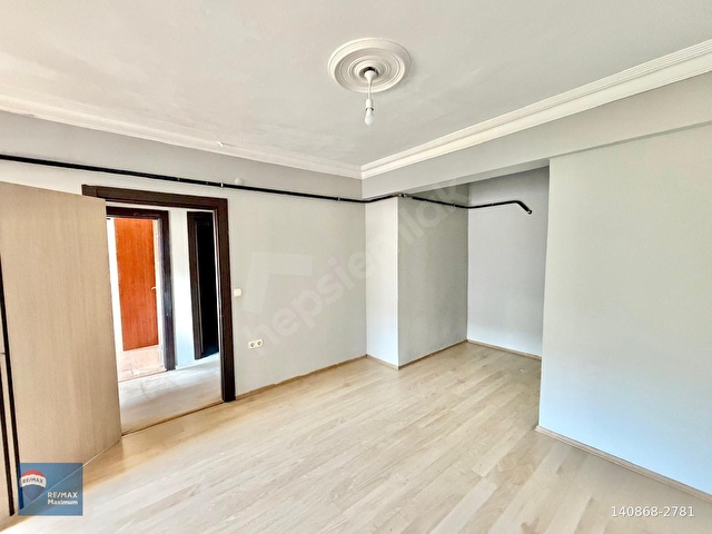 İzmit Çarşı Merkez İnönü Caddesinde Kiralık Çok Geniş 2+1 Daire - Görsel 16