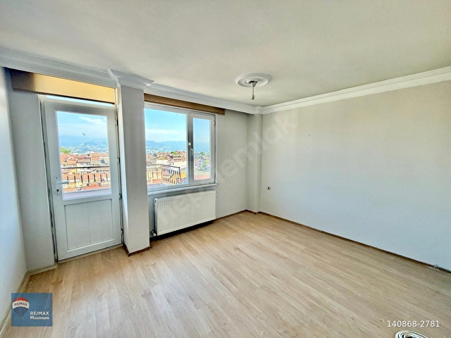 İzmit Çarşı Merkez İnönü Caddesinde Kiralık Çok Geniş 2+1 Daire - Görsel 5