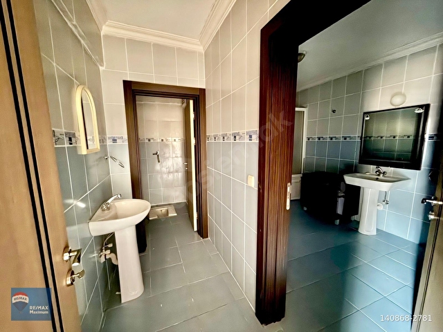İzmit Çarşı Merkez İnönü Caddesinde Kiralık Çok Geniş 2+1 Daire - Görsel 24