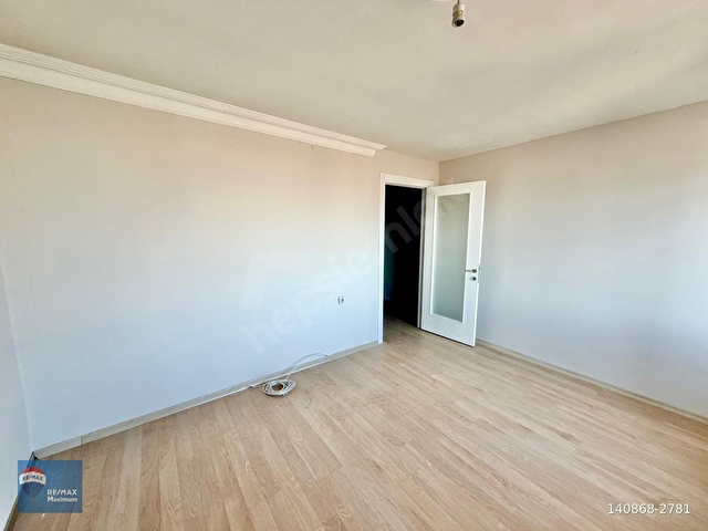 İzmit Çarşı Merkez İnönü Caddesinde Kiralık Çok Geniş 2+1 Daire - Görsel 7