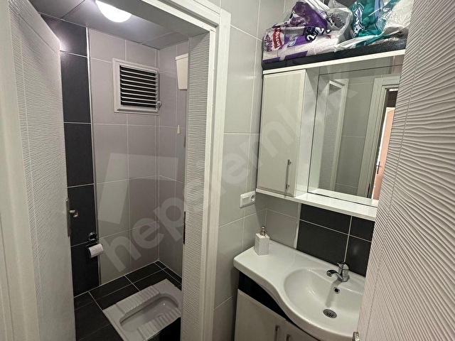 İstiklal Mahallesinde Bulvara Cephe Çok Geniş Kiralık 2+1 Daire - Görsel 25