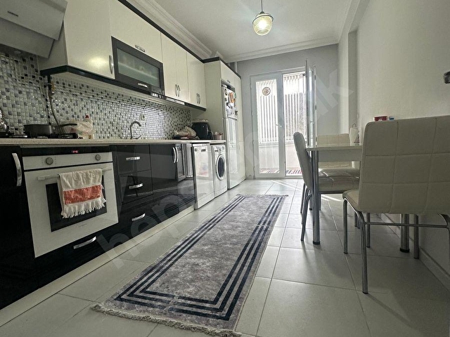 İstiklal Mahallesinde Bulvara Cephe Çok Geniş Kiralık 2+1 Daire - Görsel 10