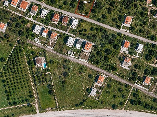 ÇANDARLI BİMEYKO DA 336 m2 VİLLA İMARLI ARSA
