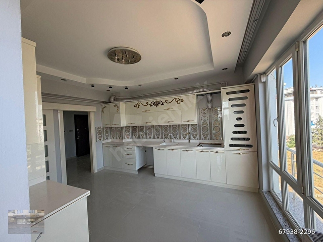 GÜVENEVLER MAHDE GARAJLI SATILIK 3+1 BAKIMLI ARAKAT DAİRE - Görsel 3
