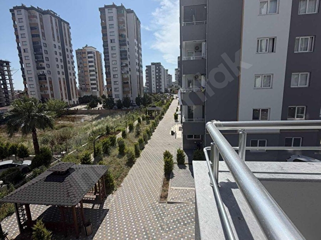 AYDINLARDA AZKATLI ÖZDEMİR TUANA 5 SİTESİ K.MUTFAK 3+1 SATILIK D