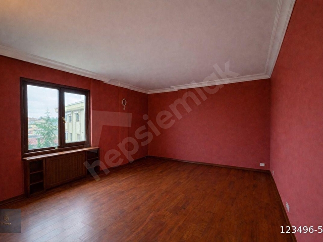 GG GÖZDEMDEN Tarabyada Manzaralı Sitede Otoparklı 5+1 Kiralık - Görsel 17