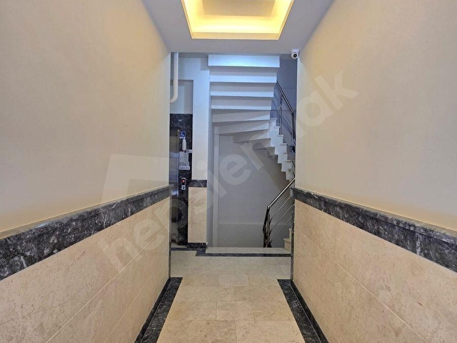 ALTAYÇEŞME YÜZEVLER ÇARŞI İÇERİSİNDE YENİ BİNA 3+1 KİRALIK DAİRE - Görsel 22
