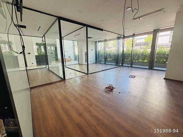 İşinizi Bir Üst Seviyeye Taşıyacak 300 m² Ofis - Görsel 17
