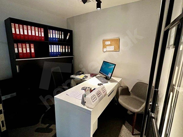 Park Oran Ofisde 150 m2 Yapılı Kiralık Kdvli ofis - Görsel 4