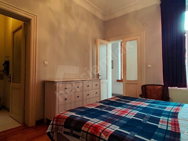 Historic Pera Apartment 5+1 High Ceilings & Full Furnished - Görsel 15