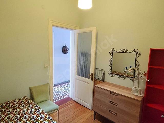 Historic Pera Apartment 5+1 High Ceilings & Full Furnished - Görsel 29