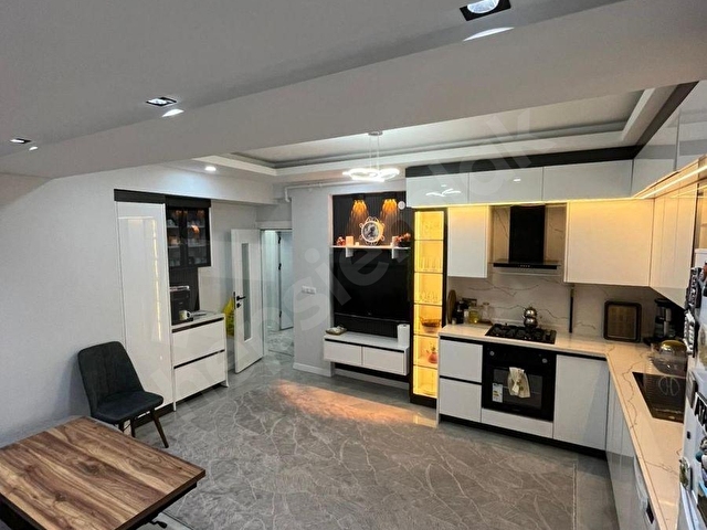 ÇARŞI MERKEZDE KOMPLE REVİZYONLU 2+1 SATILIK DAİRE