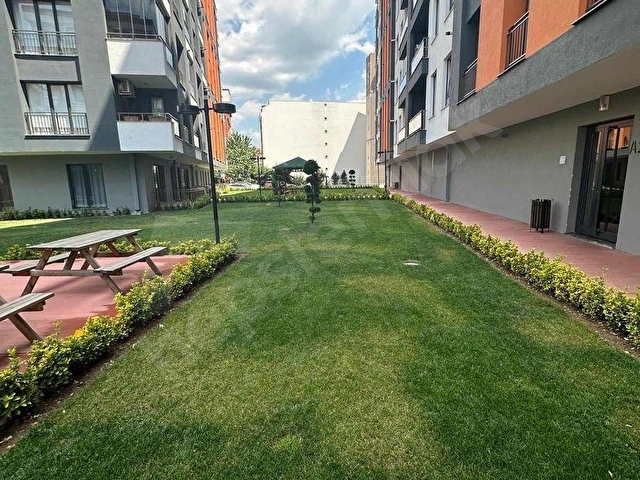 ÇEKMEKÖY ETNA SARIÇİÇEK EVLERİNDE SATILIK BAHÇEKATI 2+1 DAİRE - Görsel 13
