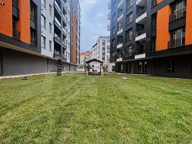 ÇEKMEKÖY ETNA SARIÇİÇEK EVLERİNDE SATILIK BAHÇEKATI 2+1 DAİRE - Görsel 29