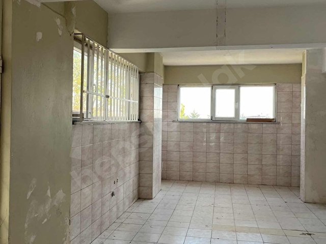 SULTANBEYLİ DE ANA CADDE DE KİRALIK 170 m2 DÜKKAN - Görsel 5