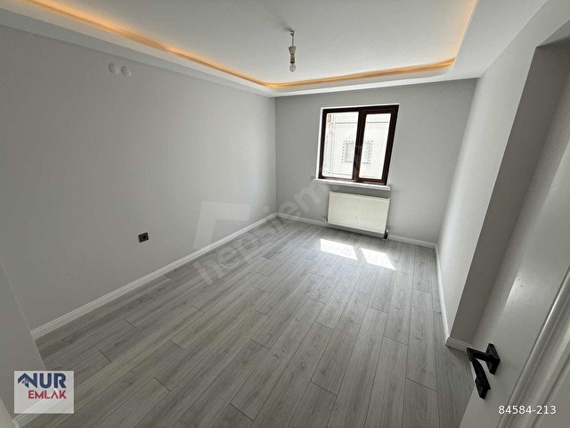 NUR EMLAKTAN KOMPLE SIFIR YAPILI LÜKS G.CEPHE 125M DAİRE ! - Görsel 9