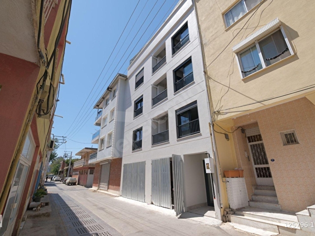 CB İYA DAN KARŞIYAKA CUMHURİYET MAHALLESİNDE SATILIK 2+1 ARAKAT