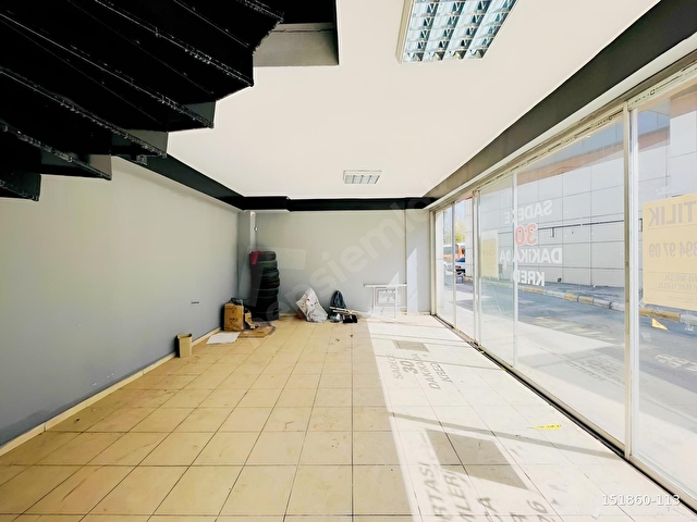 OTO CENTER GALERİCİLER SİTESİNDE KİRALIK - Görsel 4