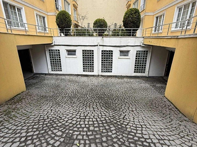 Merkezde Lüks 1+1, Eşyalı, Havuz ve Otoparklı - Görsel 12