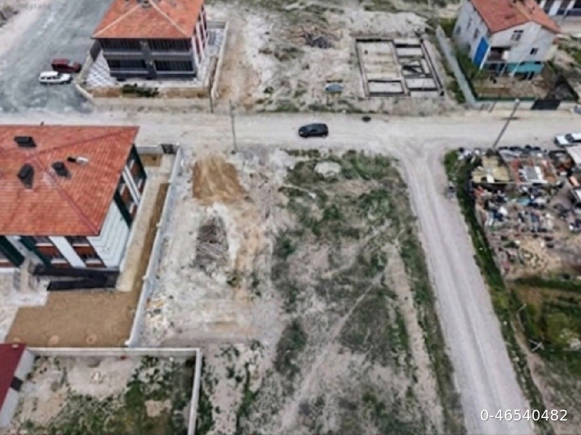 İki Kata imarlı 650 metrekare - Görsel 2