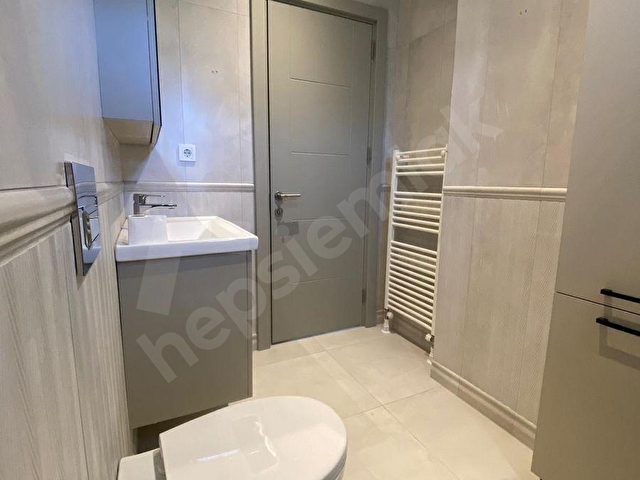 ACIBADEM de METROBÜSE YAKIN YENİ BİNADA BALKONLU BOŞ 3+1 - Görsel 29