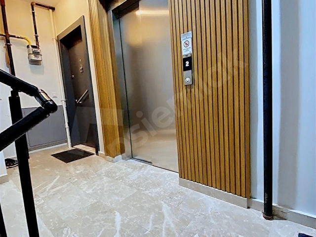 ACIBADEM de METROBÜSE YAKIN YENİ BİNADA BALKONLU BOŞ 3+1 - Görsel 6