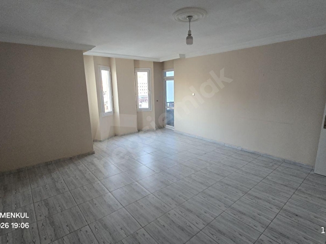 ÇARŞI MEKEZDE ULAŞIM İMKANI KOLAY 3+1 KİRALIK DAİRE - Görsel 2
