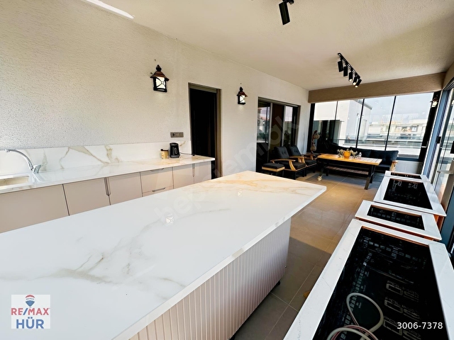 REMAX AYFER SEVERDEN 323 M2 SATILIK HAVUZLU VİLLA - Görsel 30