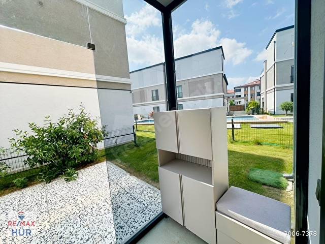 REMAX AYFER SEVERDEN 323 M2 SATILIK HAVUZLU VİLLA - Görsel 7